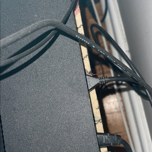 PlayStation 4 Slim - Picture 7 of 7